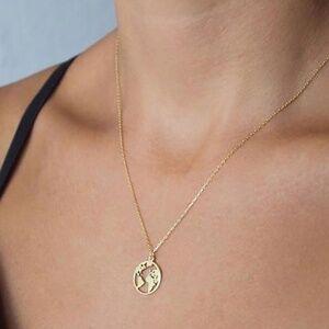 *MADAIO* Gold Earth Shaped Pendant Necklace